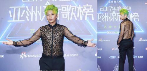 男明星全裸露图片,男星挑战极限，尺度惊人引发热议