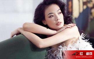 明星解开胸衣视频,时尚还是意外？