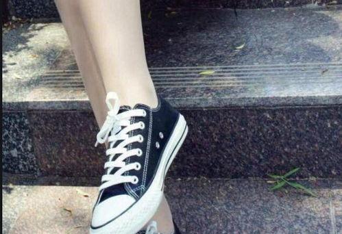 丝袜臭脚丫漫画,揭秘脚丫的尴尬瞬间